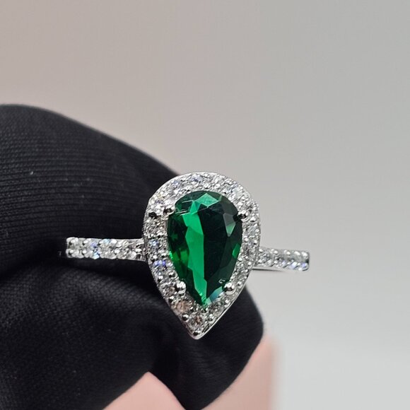 Sterling Silver 925 Rhodium Plated Teardrop Emerald and Clear CZ Ring - Picture 8 of 10